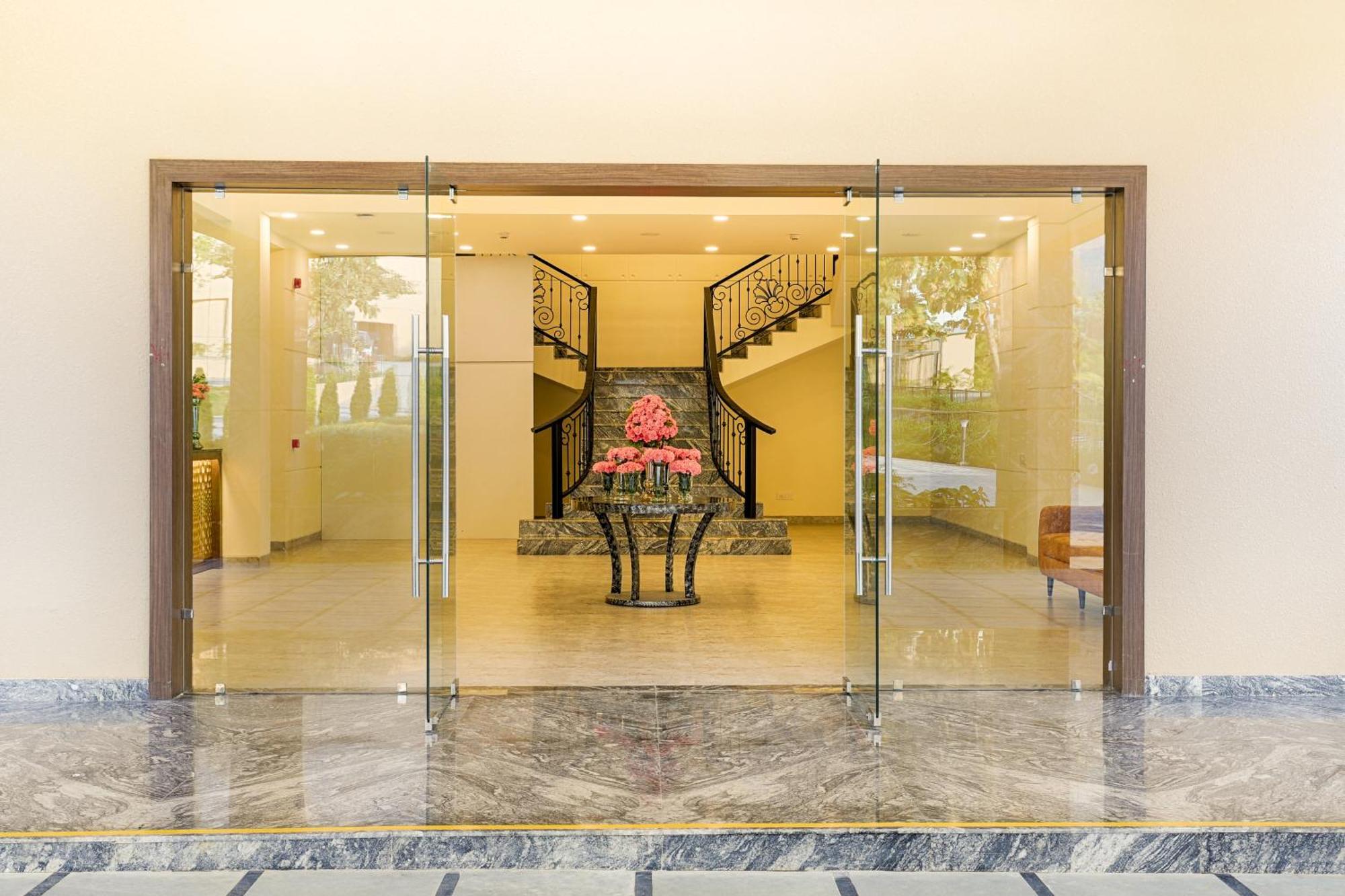 Club Mahindra Patkote Hotel Nainital Exterior photo