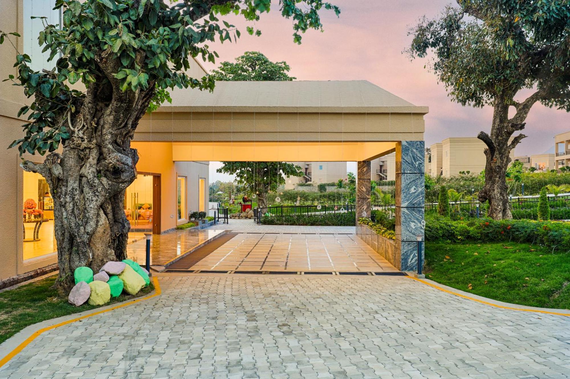Club Mahindra Patkote Hotel Nainital Exterior photo